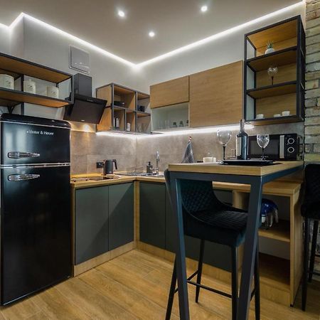 Vip - Smart Apartment Kyiv Exterior photo