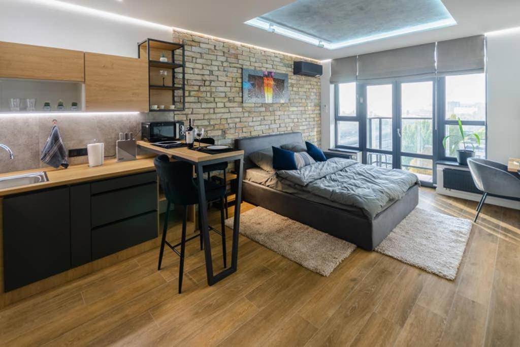 Vip - Smart Apartment Kyiv Exterior photo