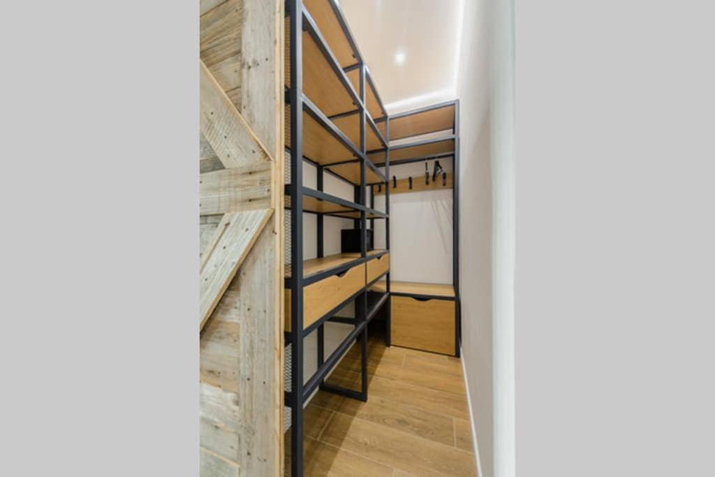 Vip - Smart Apartment Kyiv Exterior photo