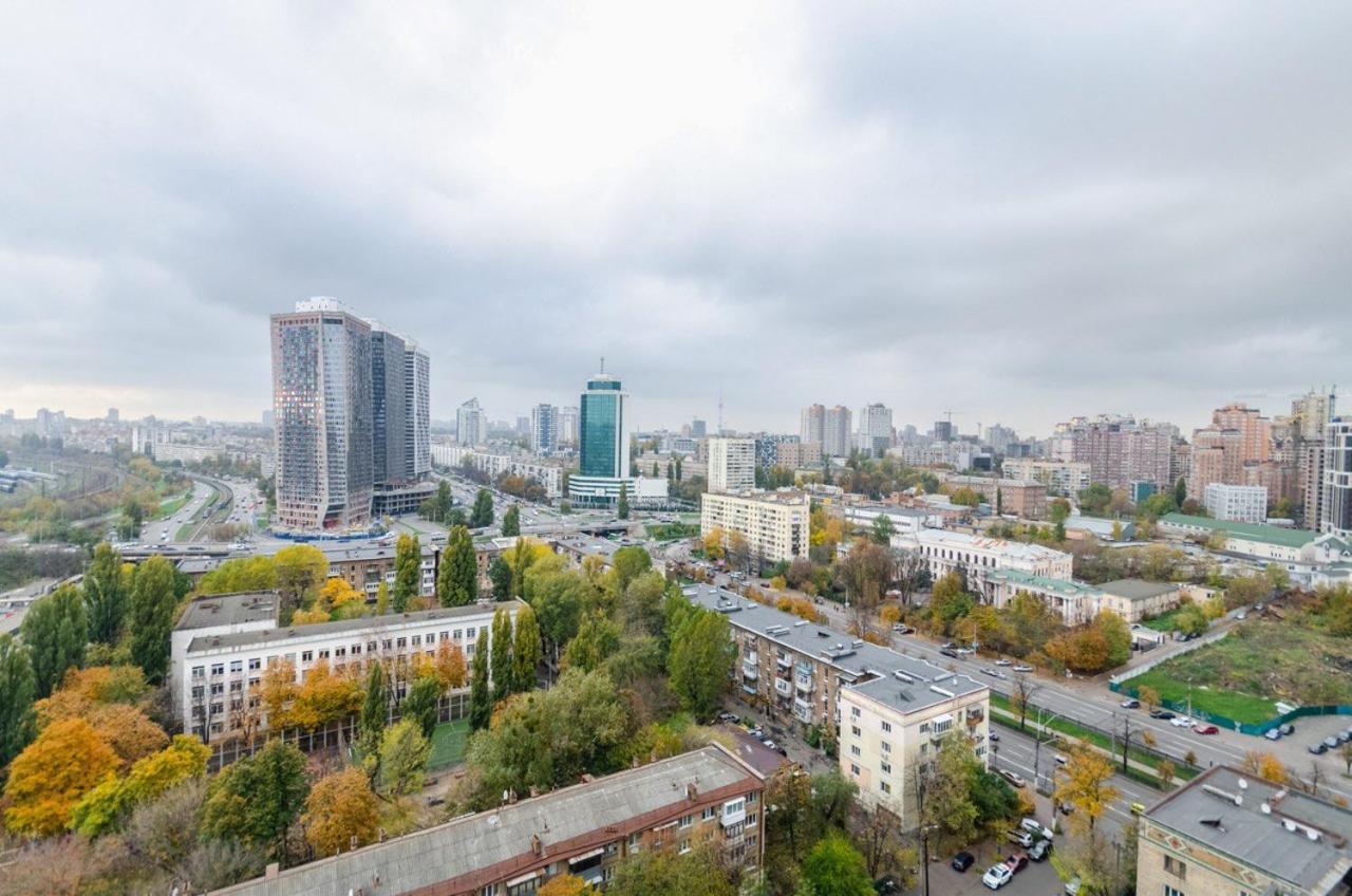 Vip - Smart Apartment Kyiv Exterior photo